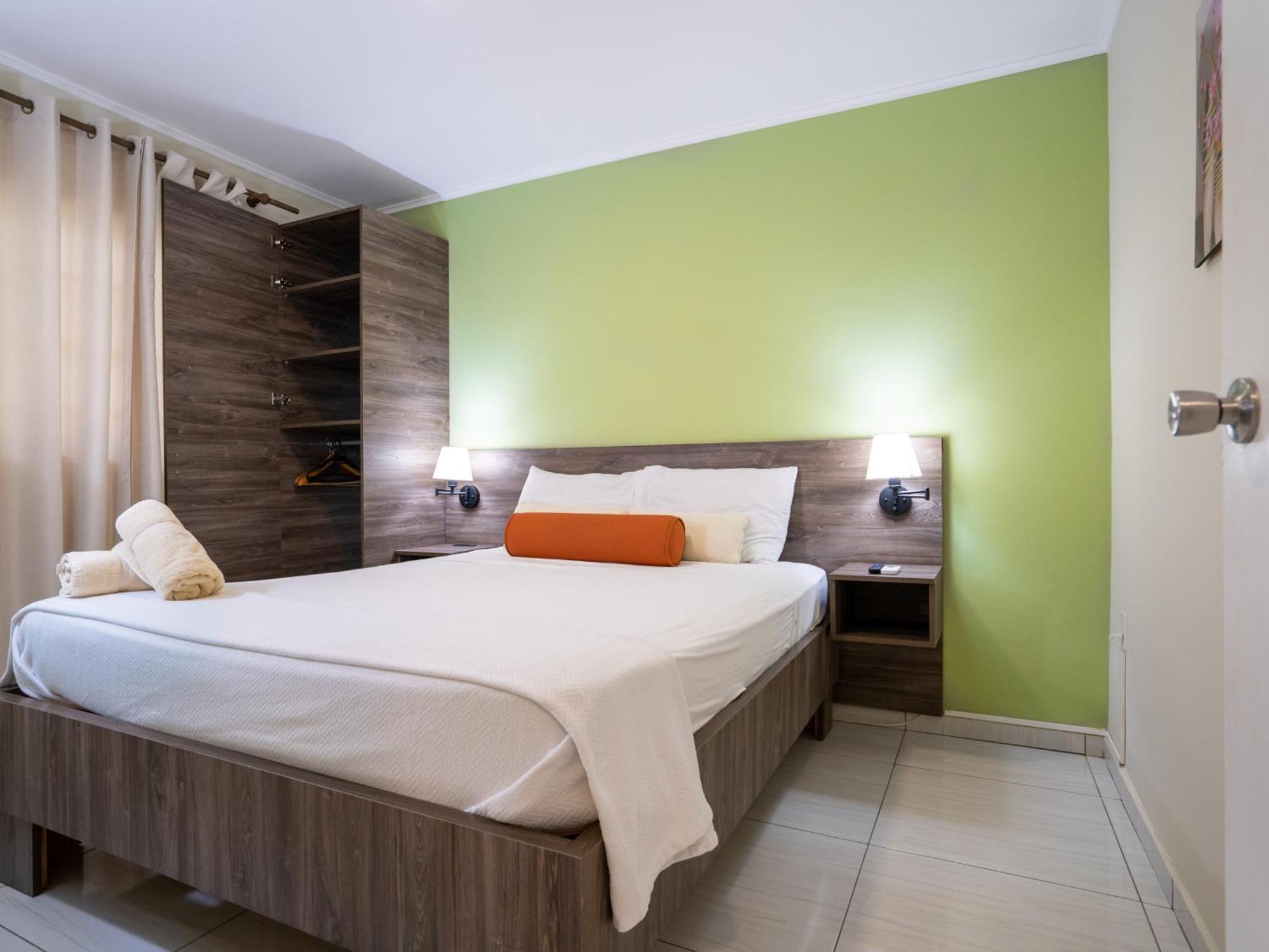 Delynne Boutique Hotel Willemstad Exterior photo